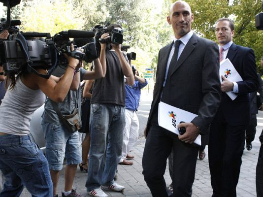 Telediario 1 - La huelga del fútbol sigue adelante