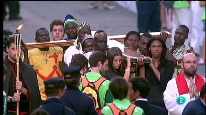El día del señor - Especial visita S.S. el Papa Benedicto XVI - Via Crucis desde Cibeles - 19/08/11 - Ver ahora 