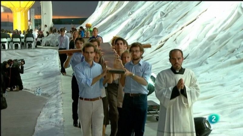  El día del señor - Especial visita S.S. el Papa Benedicto XVI - Vigilia desde Cuatro Vientos - 20/08/11 - Ver ahora