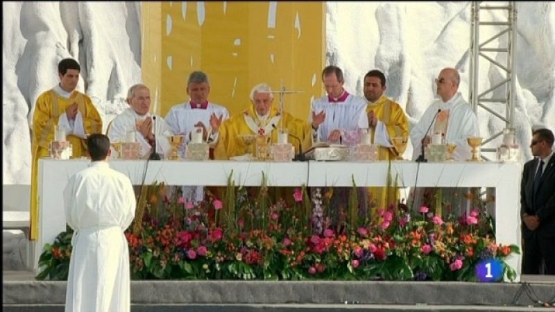 El día del señor - Especial visita S.S. el Papa Benedicto XVI - Misa desde el aeródromo de Cuatro Vientos - 21/08/11 - Segunda parte - Ver ahora