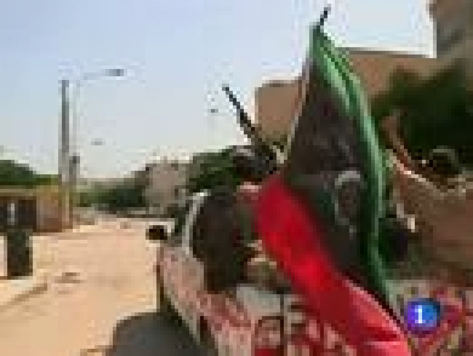 Los rebeldes libios celebran que ya controlan buena parte de Trípoli