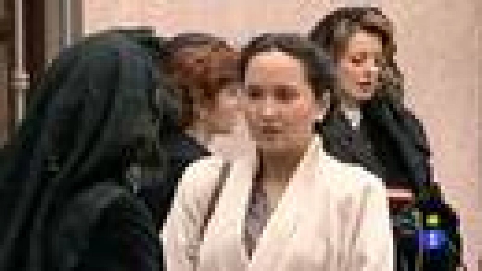 Amar - El barrio da su último adiós a Eulalia