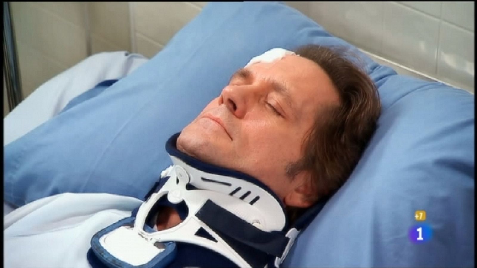 Eva Luna - Capítulo 40 - Julio le cuenta a Eva que es su heredera - Ver ahora