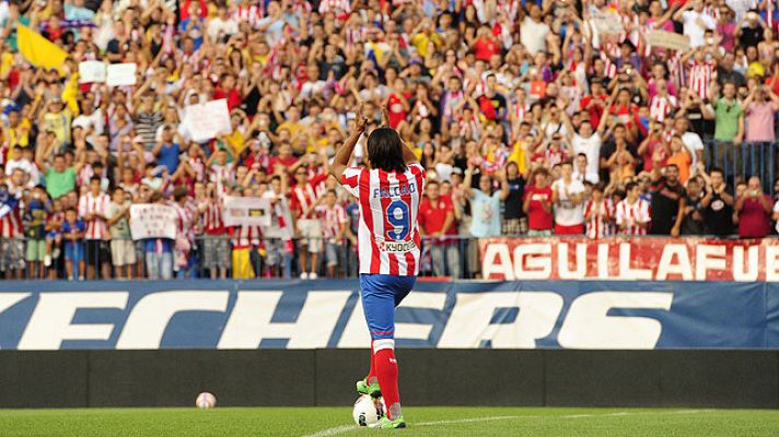 Telediario 1 - El Atlético presenta a Falcao