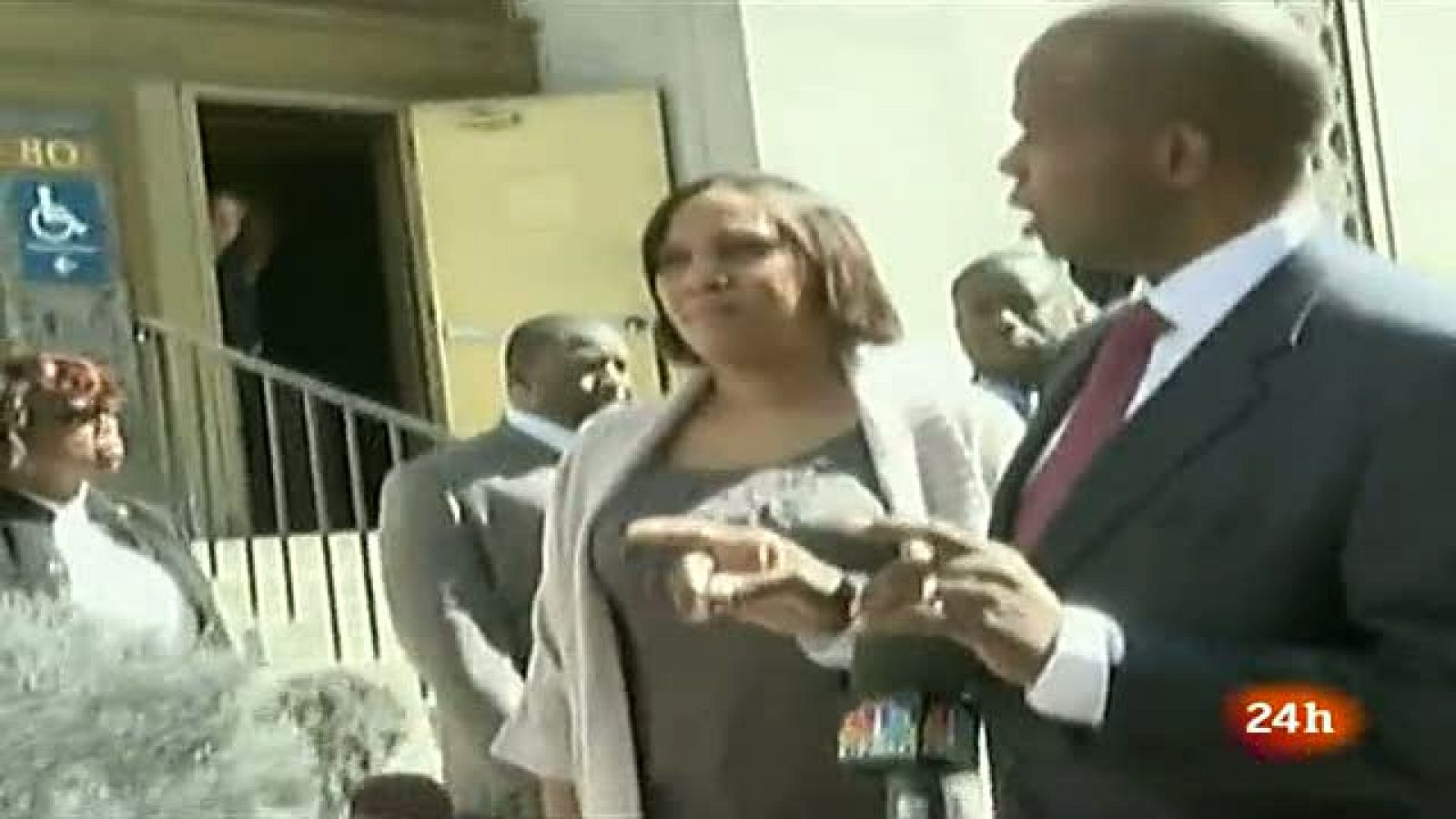 La fiscalía de Manhattan ha pedido al juez que retire todos los cargos por agresión sexual que pesan sobre Strauss-Kanh