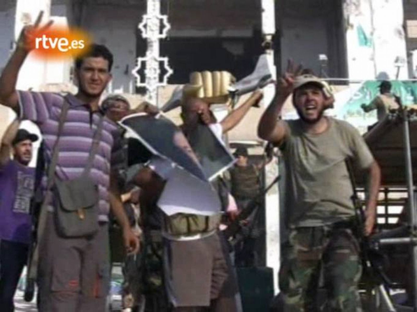 Sin programa: Los rebeldes toman el complejo presidencial de Gadafi en Trípoli | RTVE Play