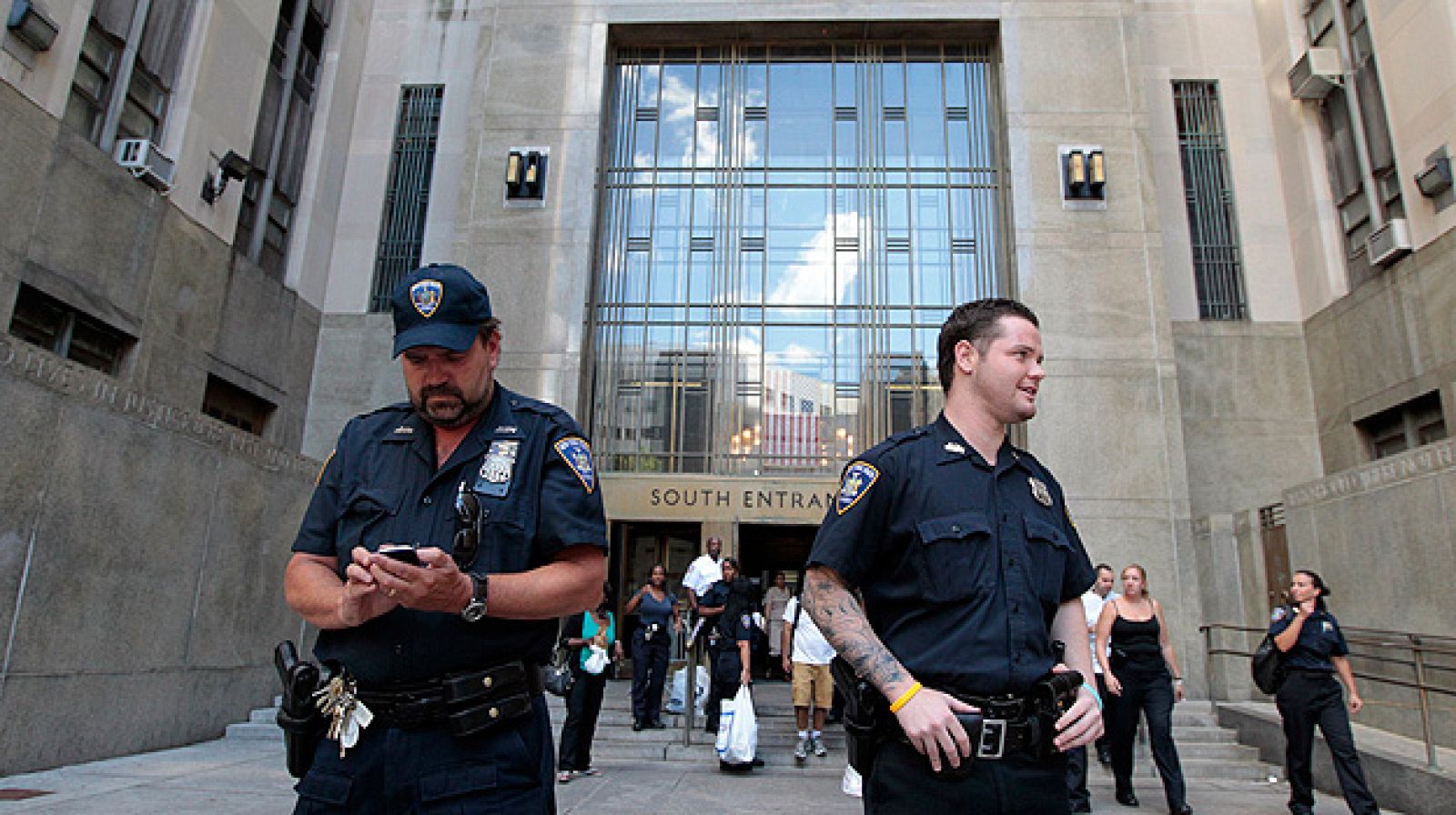 Un terremoto en EE.UU. obliga a evacuar el Pentágono y el Capitolio - Informativo 24h | Ver