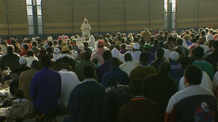 Telediario 1 - Salt y los centros de culto