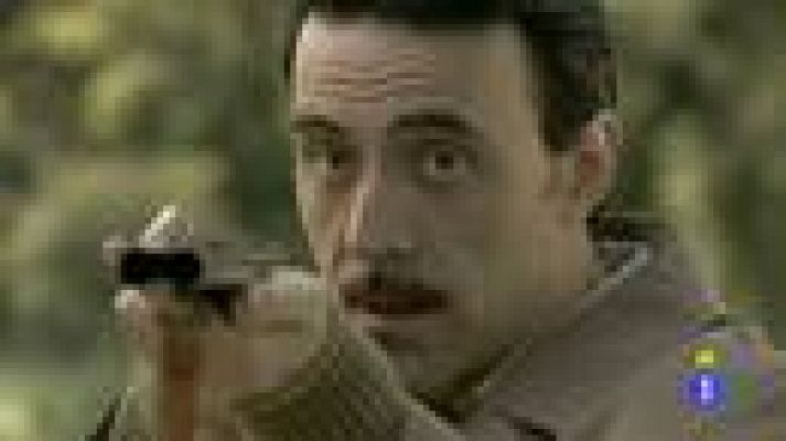 Amar en tiempos revueltos - Andrés, presa de caza de Matías