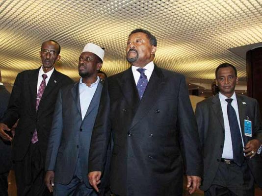 Telediario 1 - La Unión Africana consigue la cuarta parte del dinero previsto para paliar el hambre en Somalia