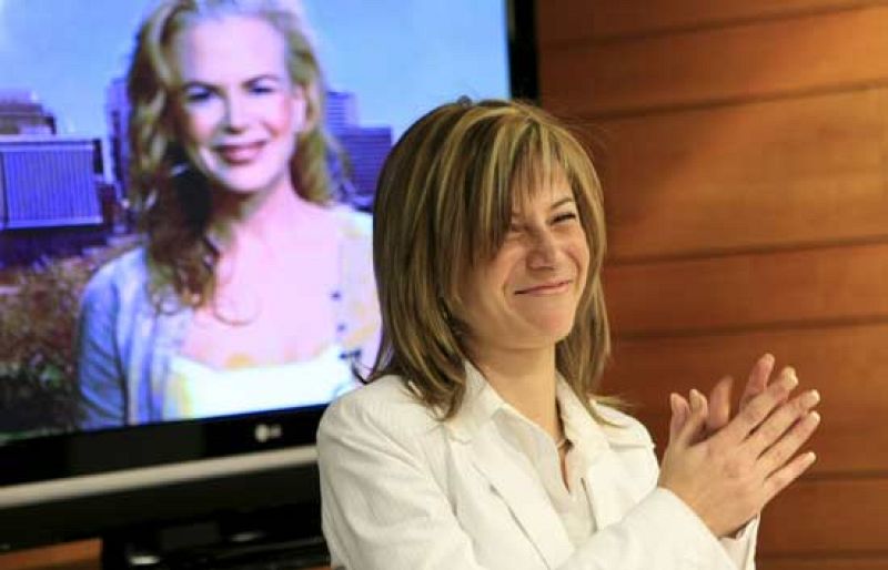 La ministra de Igualdad, Bibiana Aído, ha firmado contra el maltrato dentro de la campaña de Naciones Unidas "Di no a la violencia contra las mujeres" que apadrina la actriz Nicole Kidman.