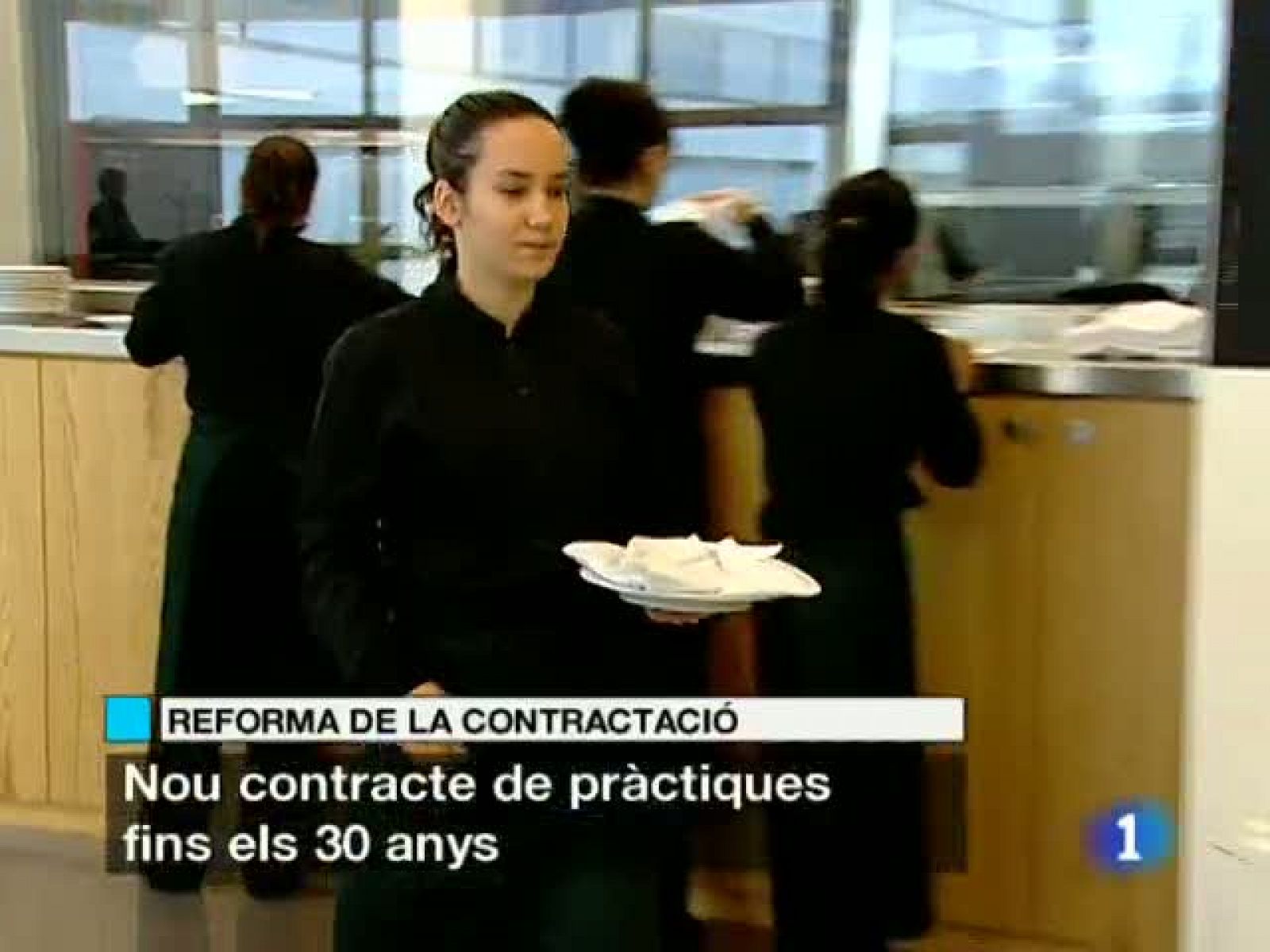 L'Informatiu: L'informatiu en 2' - 26/08/11 | RTVE Play