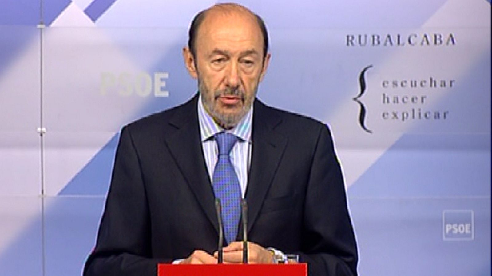 El PSOE y PP descartan un referéndum ante la reforma y buscan ampliar el consenso  