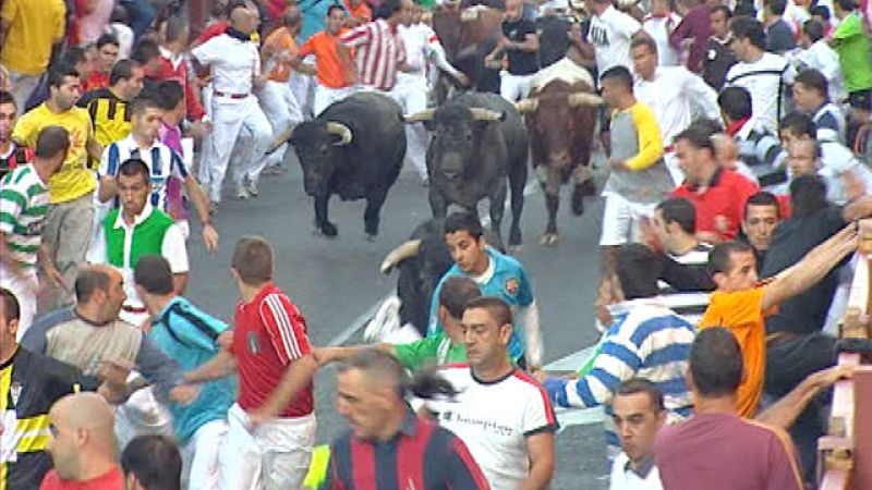 Los vitorinos corren en Pamplona chica 50 años después