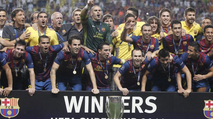 Champions League - El Barça se alza con la Supercopa