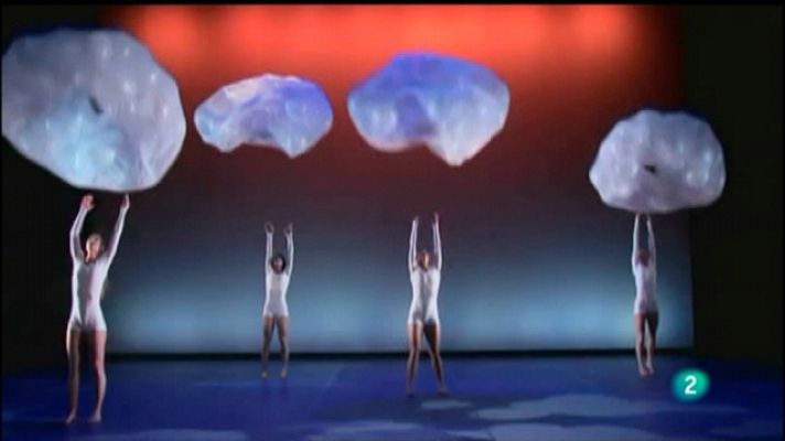 Miradas 2 - Abierto por vacaciones, 8