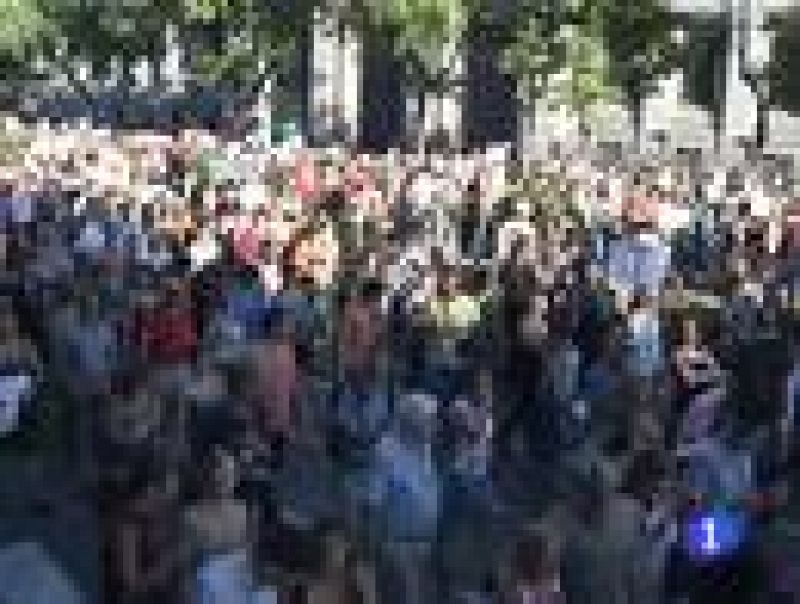 El movimiento 15M ha convocado manifestaciones en varias ciudades en protesta por la reforma de la Constitución 