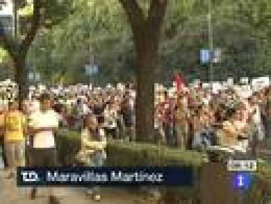 Telediario 1 - Manifestaciones en toda España contra la reforma constitucional