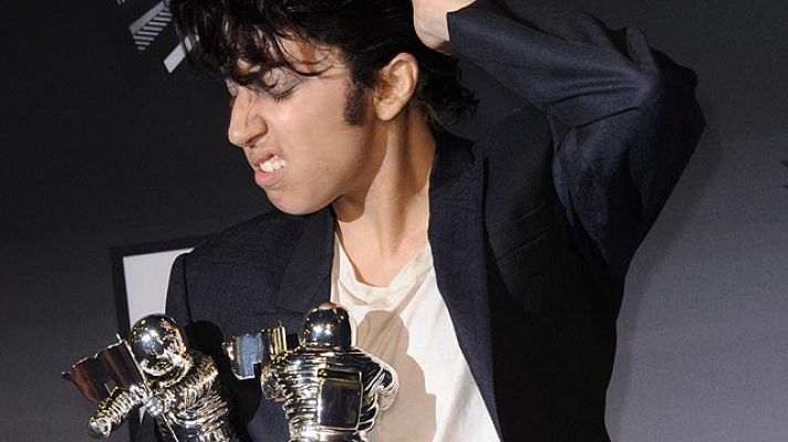 Informativo 24h - El embarazo de Beyonce eclipsa el triunfo de Katy Perry en los  MTV Video