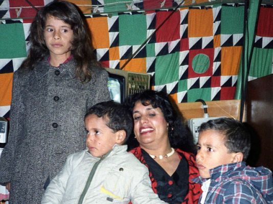 Mujer e hijos de Gadafi en Argelia