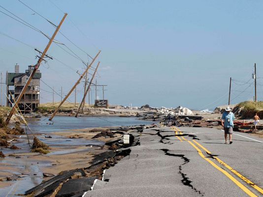 Telediario 1 - Efectos del paso de 'Irene'