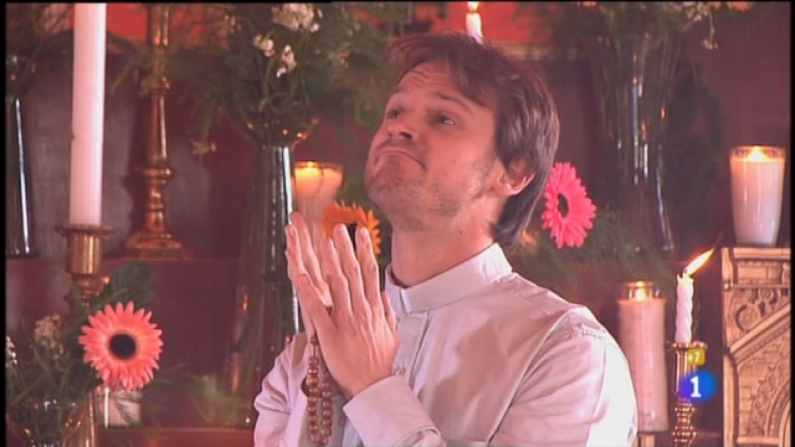 Amar de nuevo - Capítulo 31 - Máximo le dice a Román que se va a casar con Verónica - Ver ahora