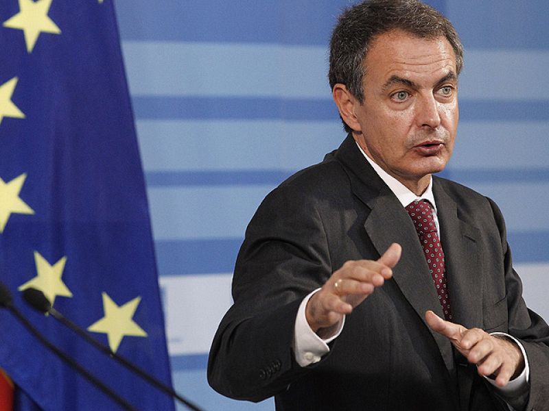 La mirada y en interés de PSOE y PP estan puesto en CiU.