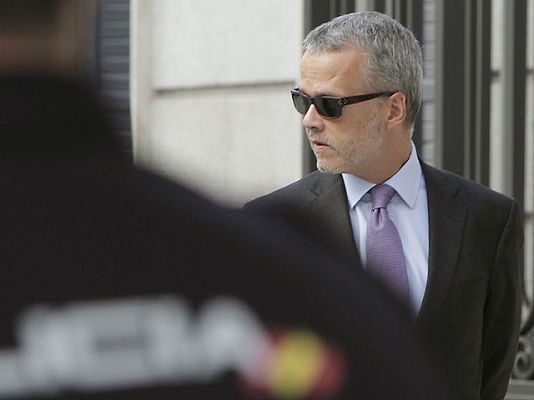 España en 24h - El ministro del Interior cree que Aguirre debe "garantizar el resto de servicios públicos"