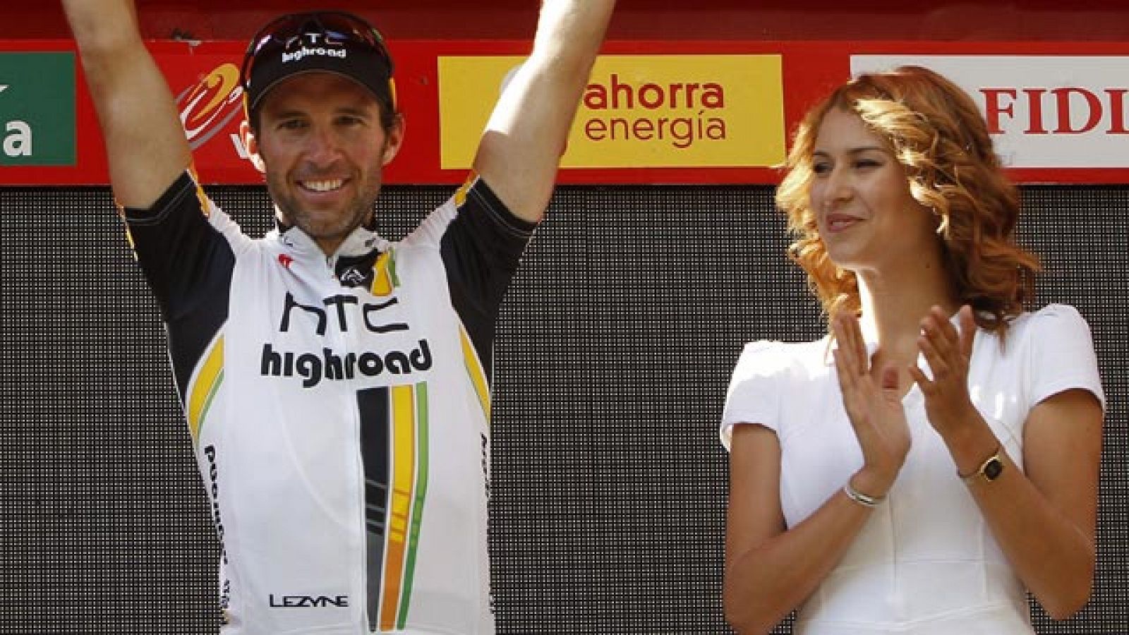 El corredor suizo se impone en el sprint de la 13ª etapa de la Vuelta 2011, con pocas novedades en la general