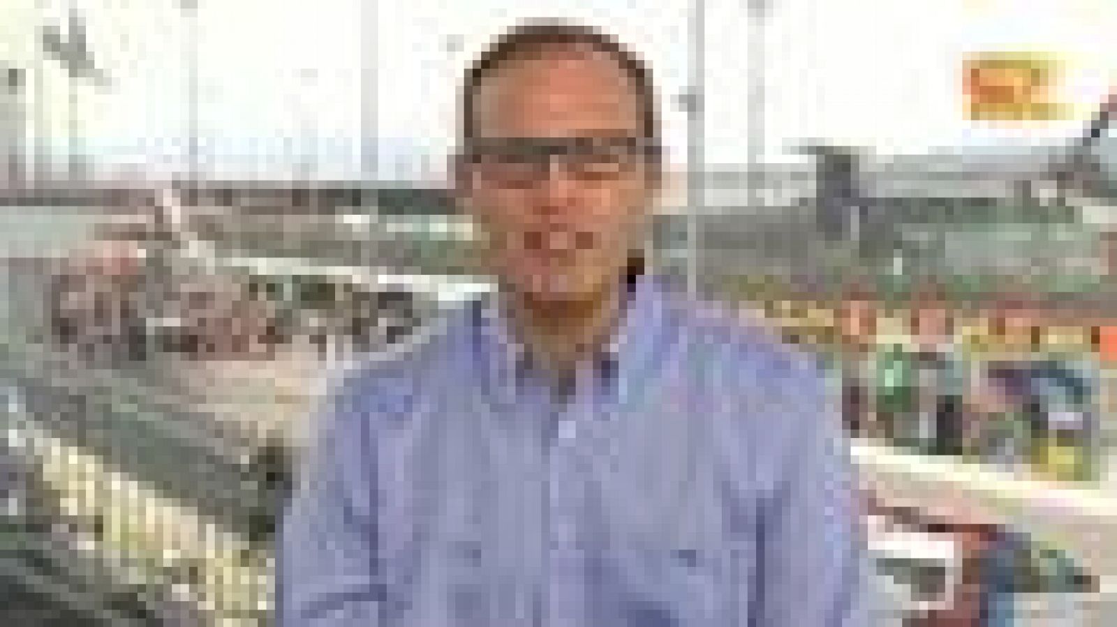 Rossi vuelve a estrenar casco | Ver