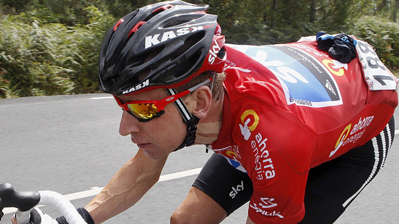 La Vuelta a España llega a la hora de la verdad. Entre el sábado y el domingo, dos puertos asturianos serán los jueces de la carrera. El objetivo, el maillot rojo de Wiggins.