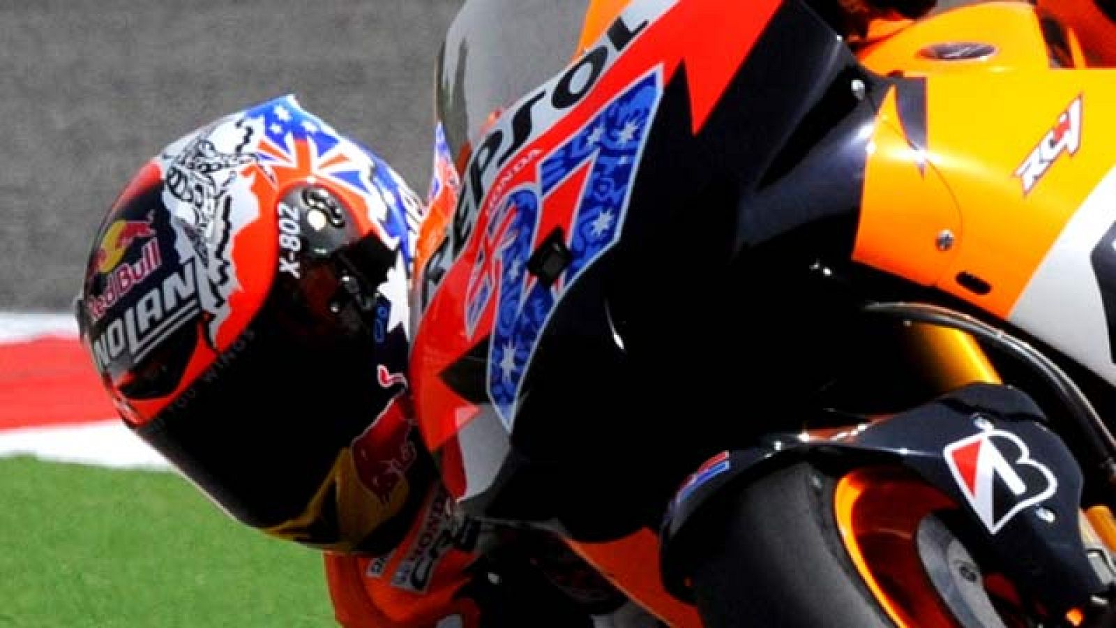 Jorge Lorenzo y Dani Pedrosa se lo van a poner dificil a Casey Stoner. El australiano saldrá primero en la parrilla de Misano pero los españoles le han pisado los talones. Stoner no lo ve tan claro, porque ha dicho que ve una carrera muy dura.