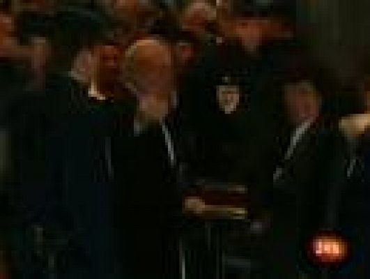 Informativo 24h - Strauss-Kahn llega a Francia entre una gran expectación