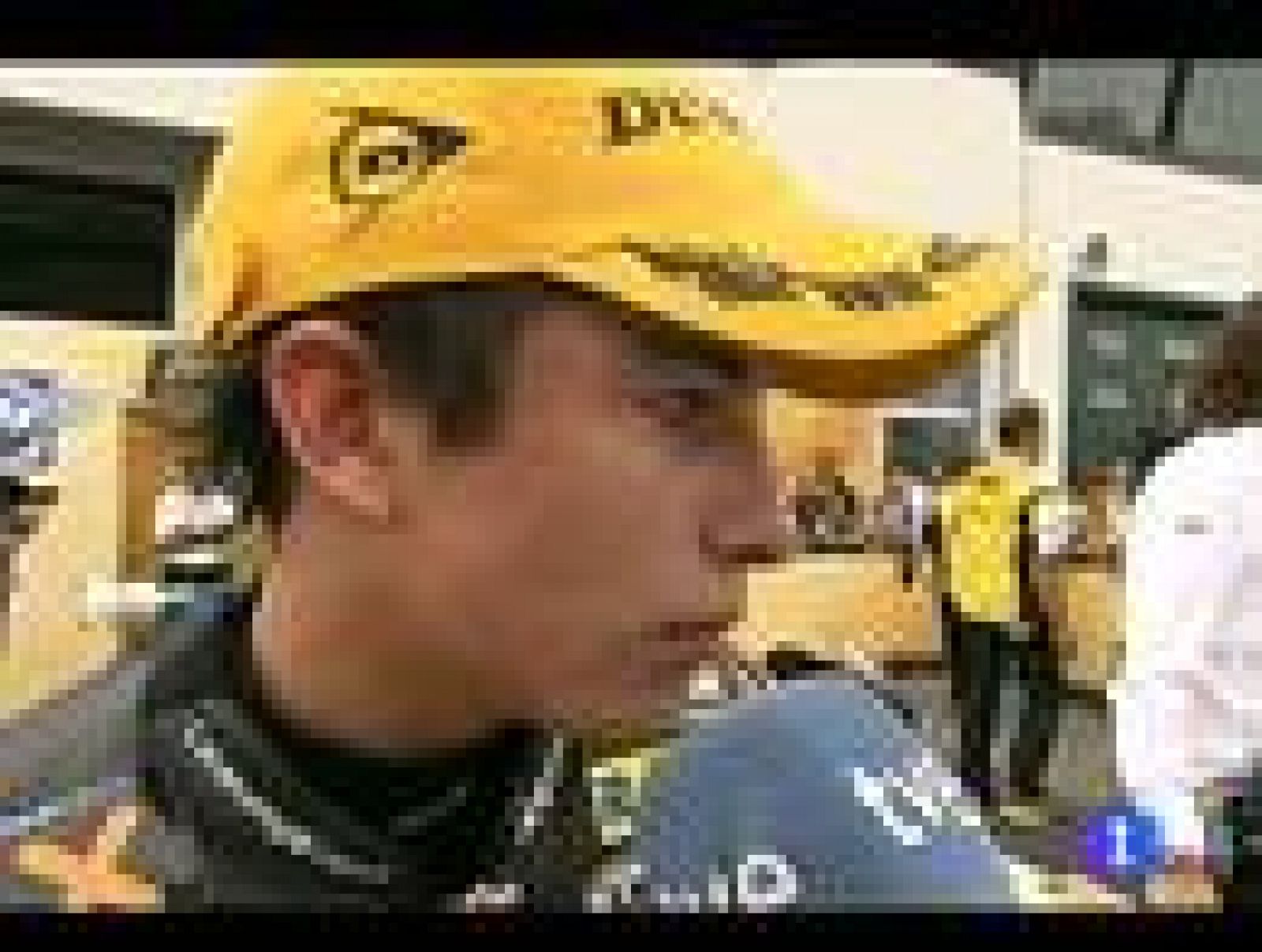 Márquez tiene a tiro a Bradl | Ver