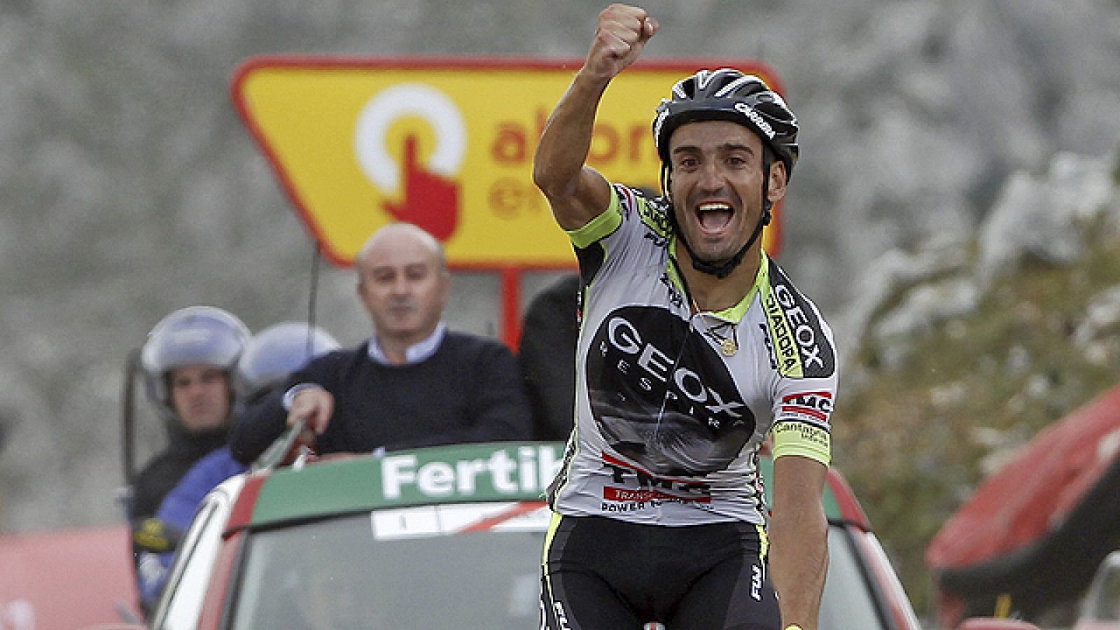Vuelta España | Juanjo Cobo gana L'Angliru | RTVE.es