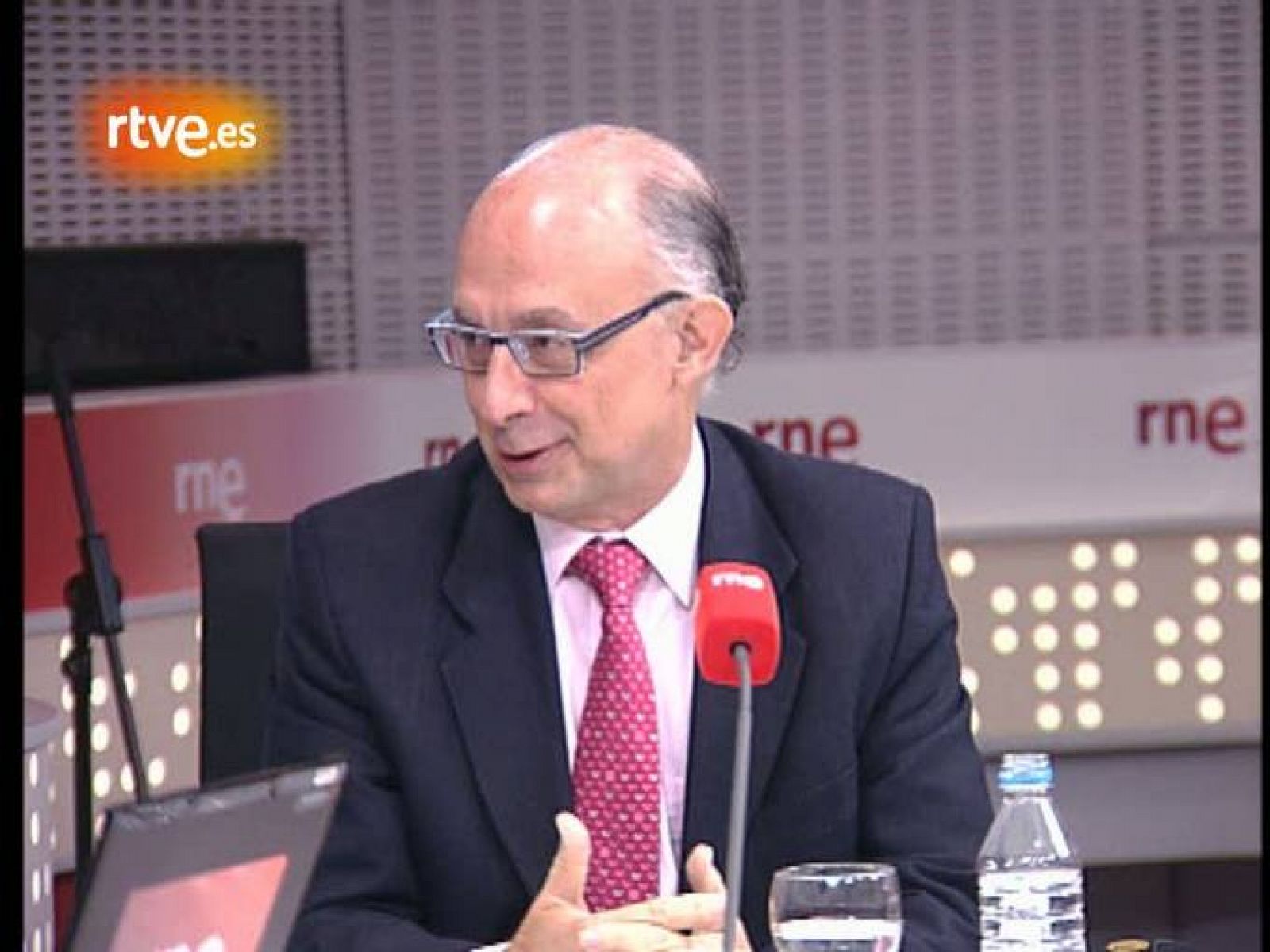 Sin programa: Montoro dice que el PSOE "se viene a su terreno" con el control del déficit | RTVE Play