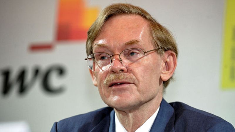 Zoellick manda un mensaje de calma 