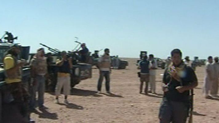 Telediario 1 - Focos de resistencia gadafista