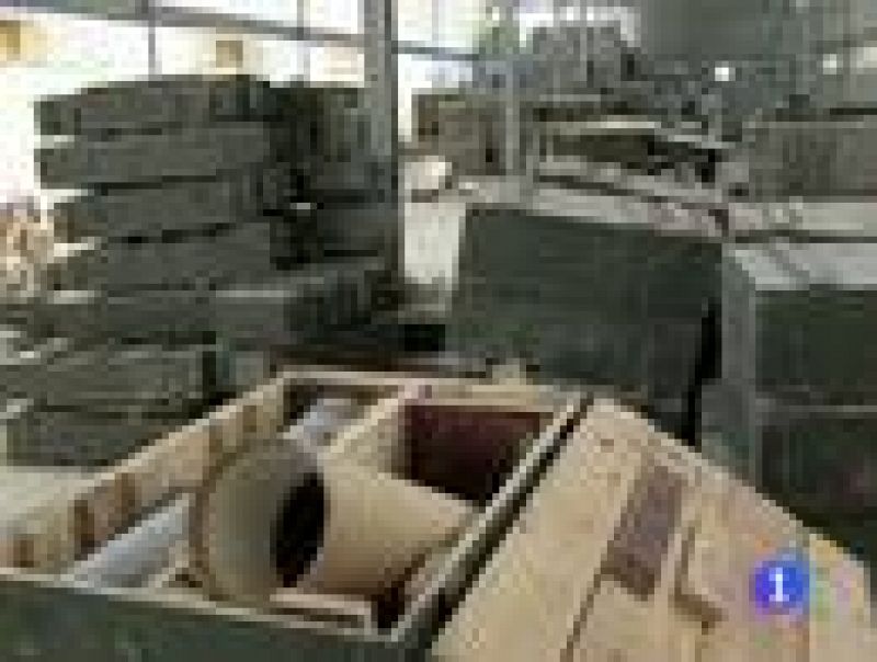  Las ONG alertan del riesgo de que grupos terroristas se apoderen de los arsenales de armas gadafistas