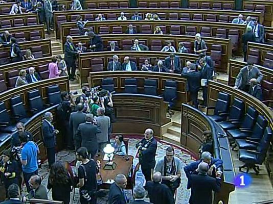 Telediario 1 - Los bienes de diputados y senadores