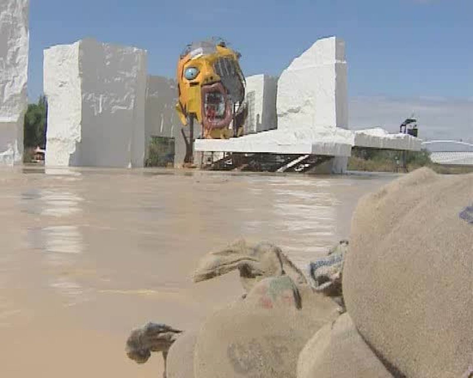 El Ebro a su paso por el recinto EXPO | Ver