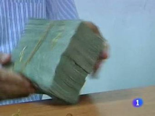 Telediario 1 - Los dictadores cada vez tienen más difícil encontrar refugio al dinero robado