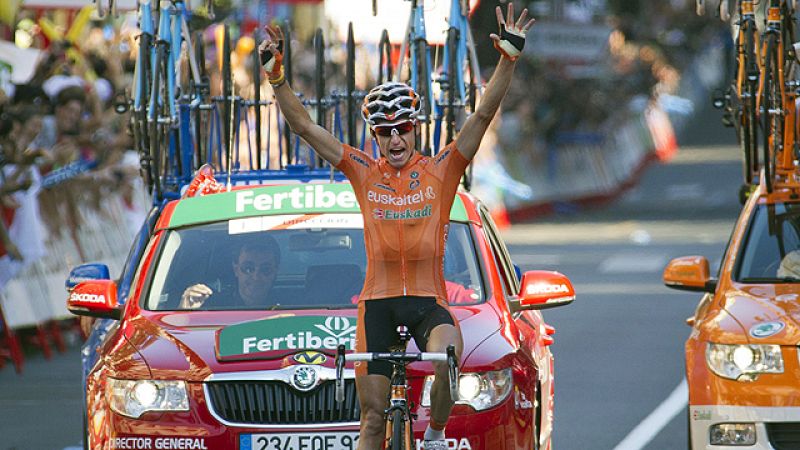 El ciclista español Igor Antón, del Euskaltel-Euskadi, se ha  impuesto este viernes en la decimonovena etapa de la Vuelta a España  2011, disputada entre la localidad cántabra de Noja y Bilbao, sobre  158,5 kilómetros, en lo que suponía el retorno de