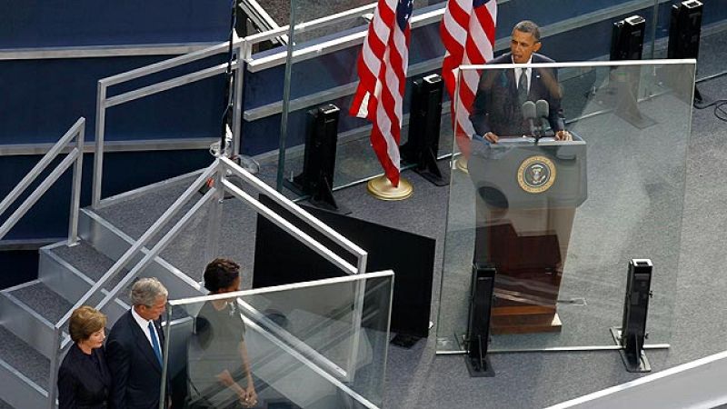 El presidente de EE.UU., Barack Obama, preside en Nueva York los actos en memoria de las víctimas del 11-S en el décimo aniversario de los atentados. 