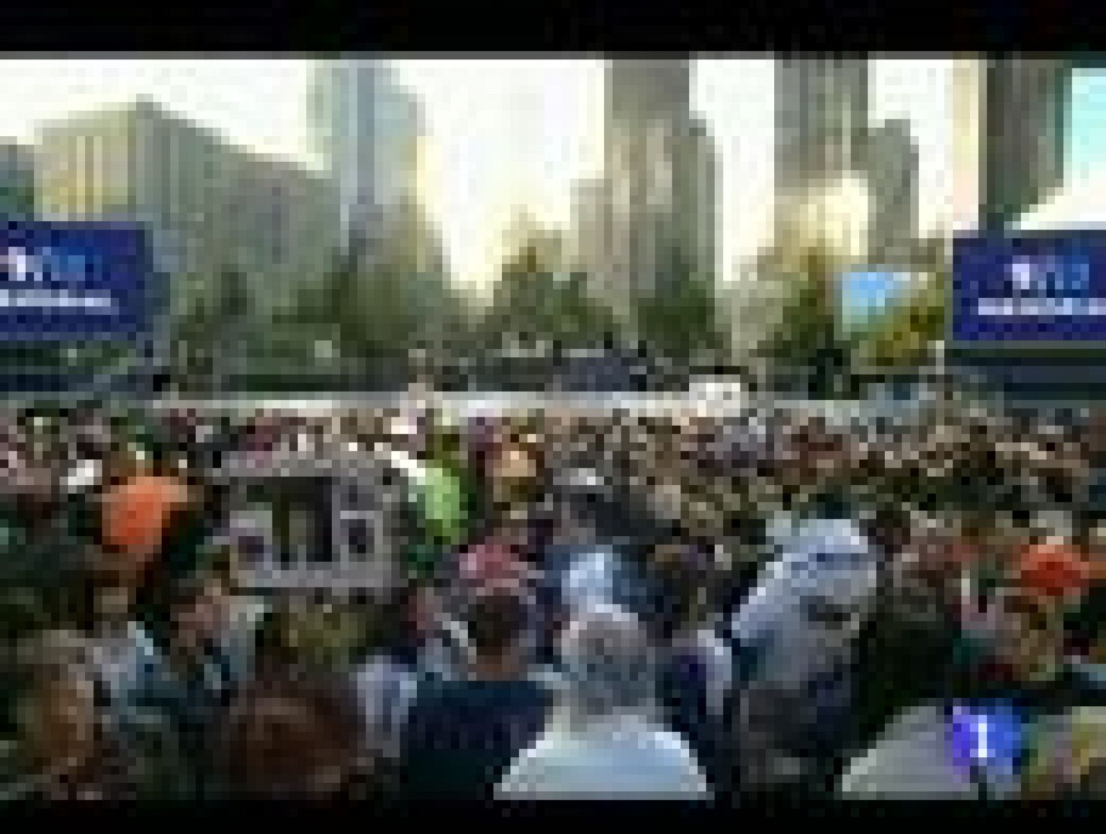 Emotivo homenaje 10 años después de los atentados del 11-S | Ver