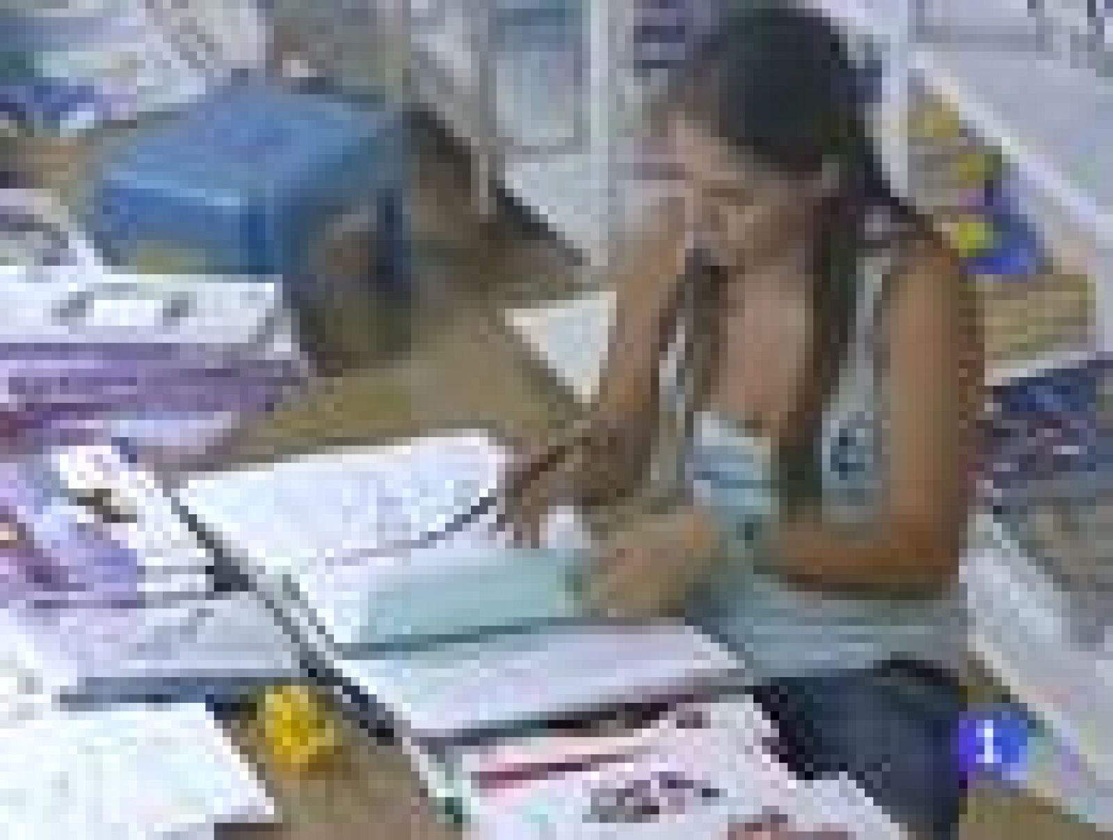 Empiezan las clases, con inicio del curso escolar marcado por los recortes, las concentraciones y huelgas de los profesores