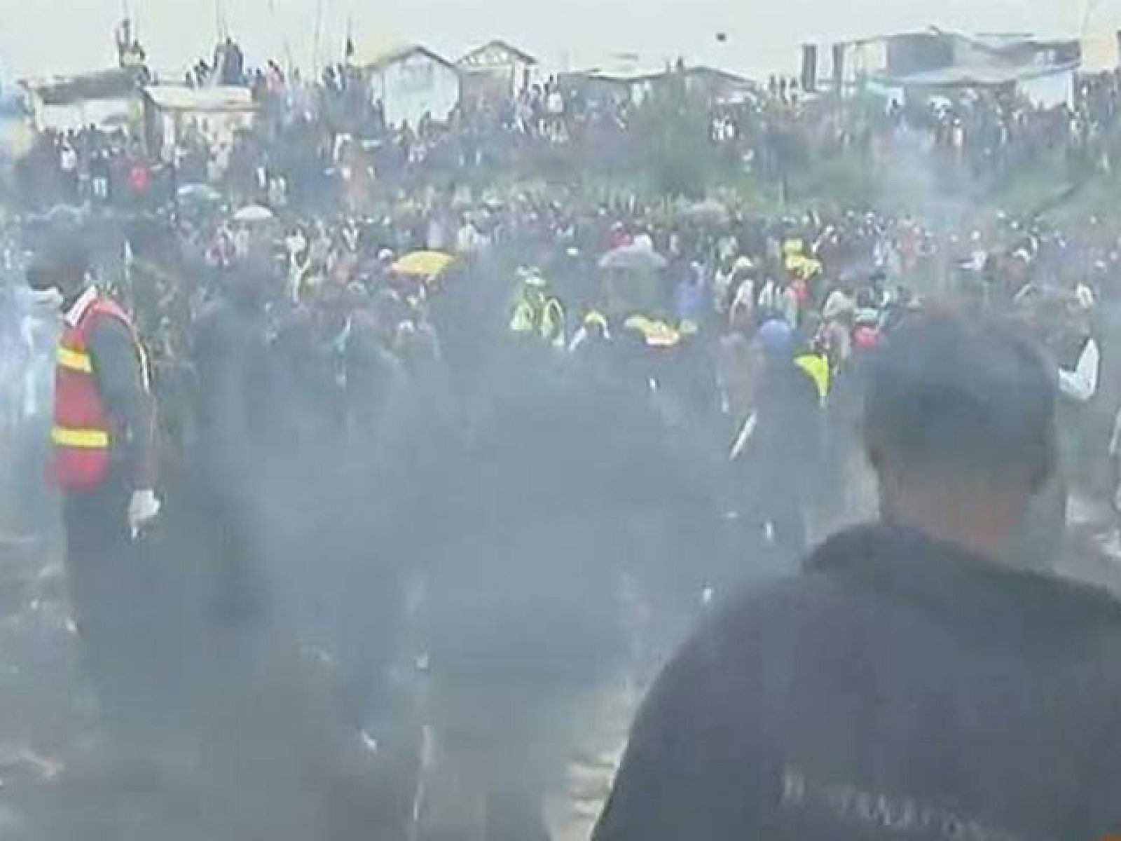 Más de cien personas mueren calcinadas en Kenia al incendiarse un depósito de combustible