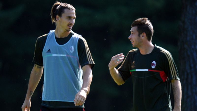 'Ibra' no estará frente al Barça