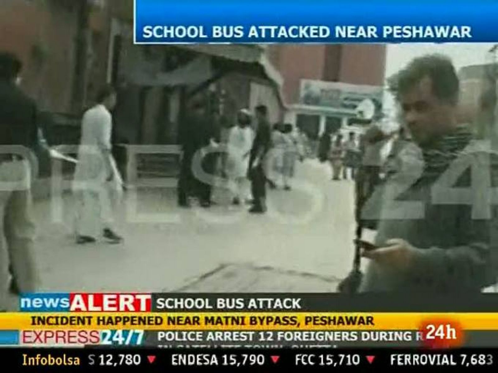 Mueren a tiros varios niños tras el asalto a un autobús escolar en Pakistán 
