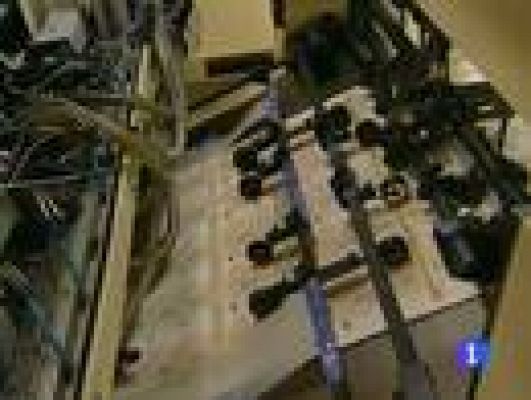 Telediario 1 - Caída del euro frente al dólar